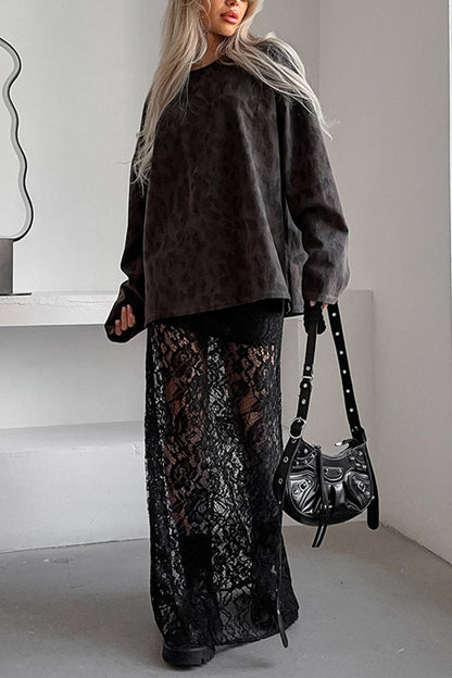 Well Tailored Garment with a Graceful Silhouette