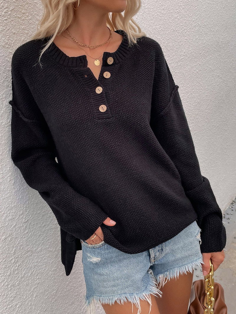 Effortlessly Elegant Sweater with a Timeless Design