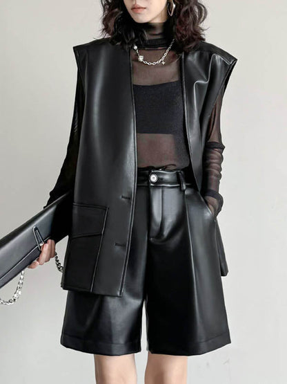 Effortlessly Elegant Garment with a Timeless Design