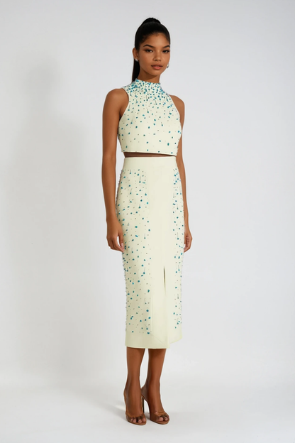 Sophisticated Garment with a Clean Classic Look