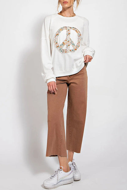 Effortlessly Elegant Pullover with a Timeless Design