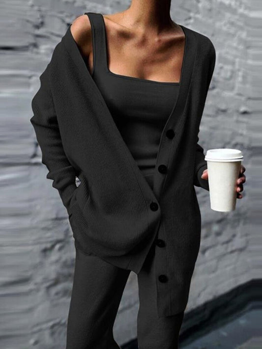 Well Tailored Cardigan with a Graceful Silhouette