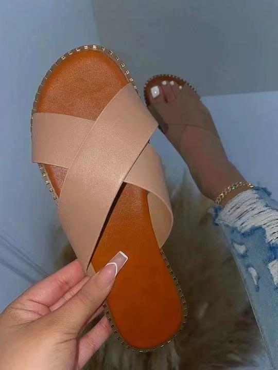 Beautifully Finished Sandals in a Timeless Design