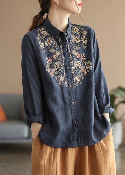 Well Tailored Top with a Graceful Silhouette