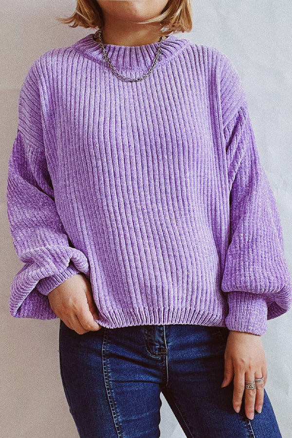 Effortlessly Elegant Sweater with a Timeless Design