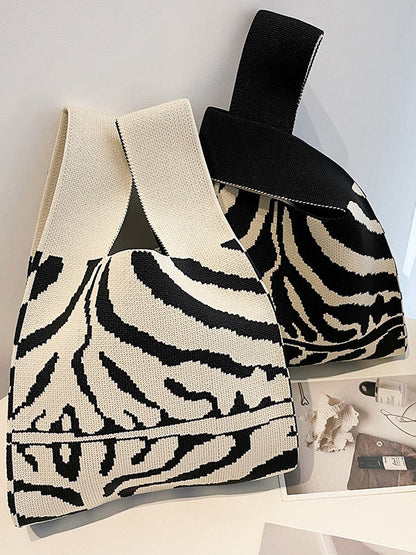 Elegantly Styled Bag for Everyday Wear