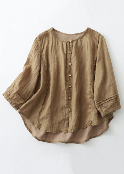Sophisticated Blouse with a Clean Classic Look