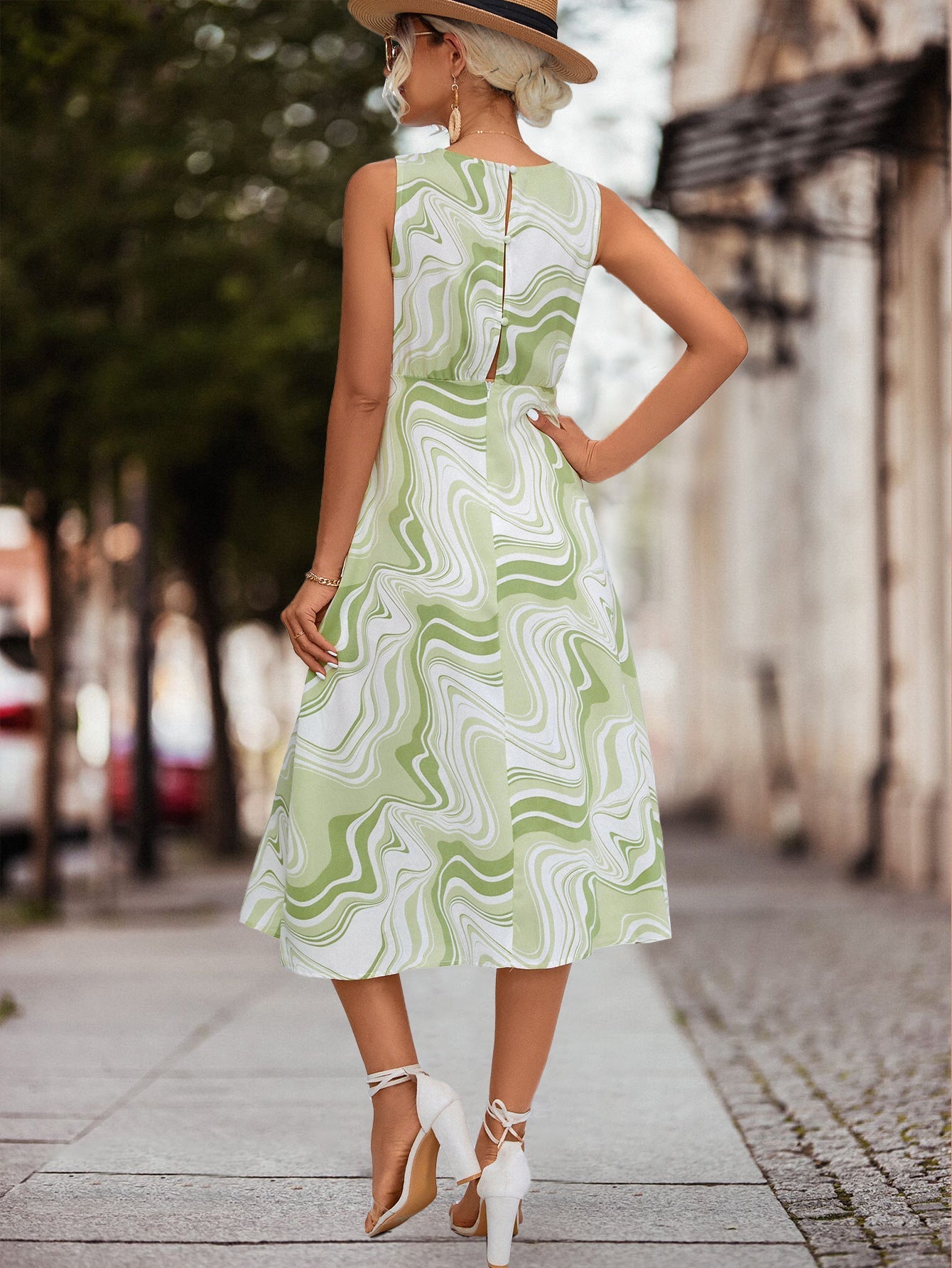 Classic Vintage & Enduringly Stylish Garment