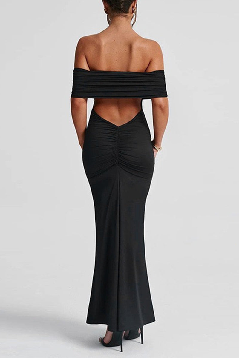 Well Tailored Dress with a Graceful Silhouette