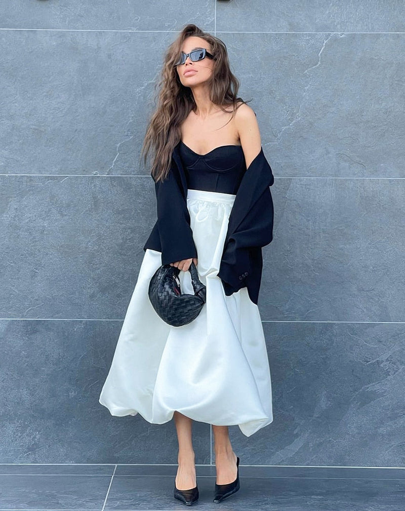 Sophisticated Garment with a Clean Classic Look