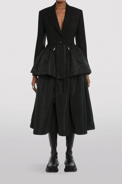 Sophisticated Garment with a Clean Classic Look