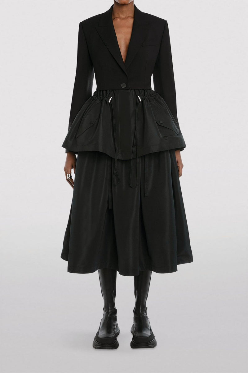 Sophisticated Garment with a Clean Classic Look