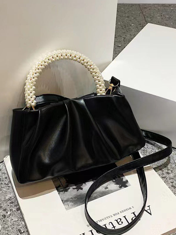 Well Tailored Bag with a Graceful Silhouette