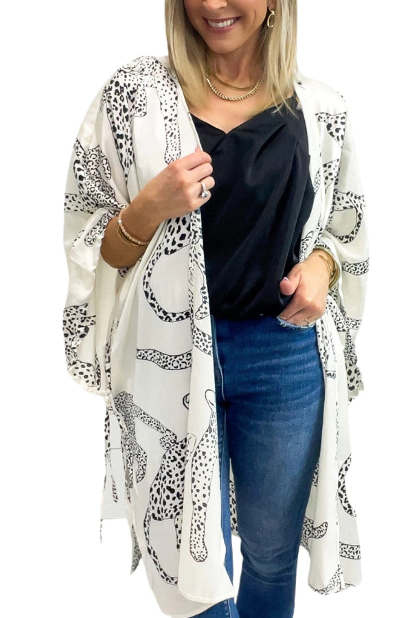 Effortlessly Elegant Garment with a Timeless Design