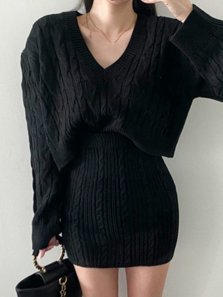 Classic Vintage Sweater with a Flattering Fit