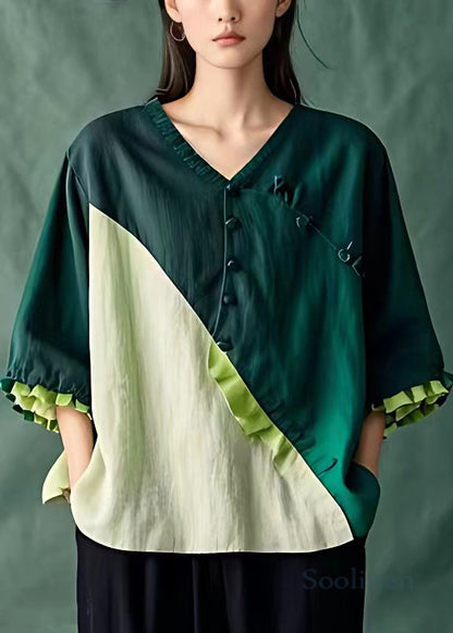 Classic Vintage Top with a Flattering Fit