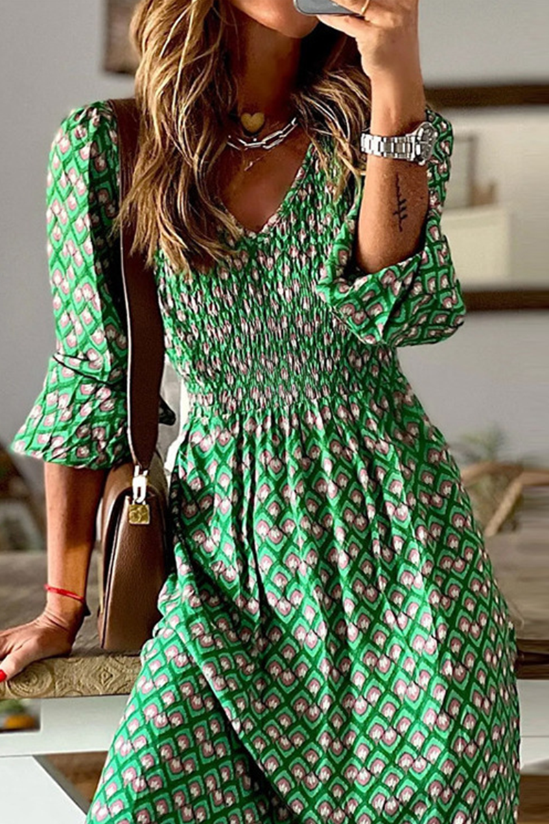 Classic Vintage & Enduringly Stylish Dress