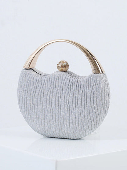 Gracefully Styled Bag for Any Occasion