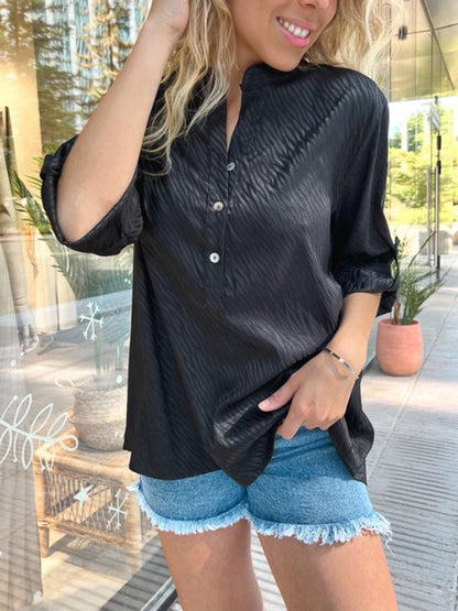 Effortlessly Elegant Shirt with a Timeless Design