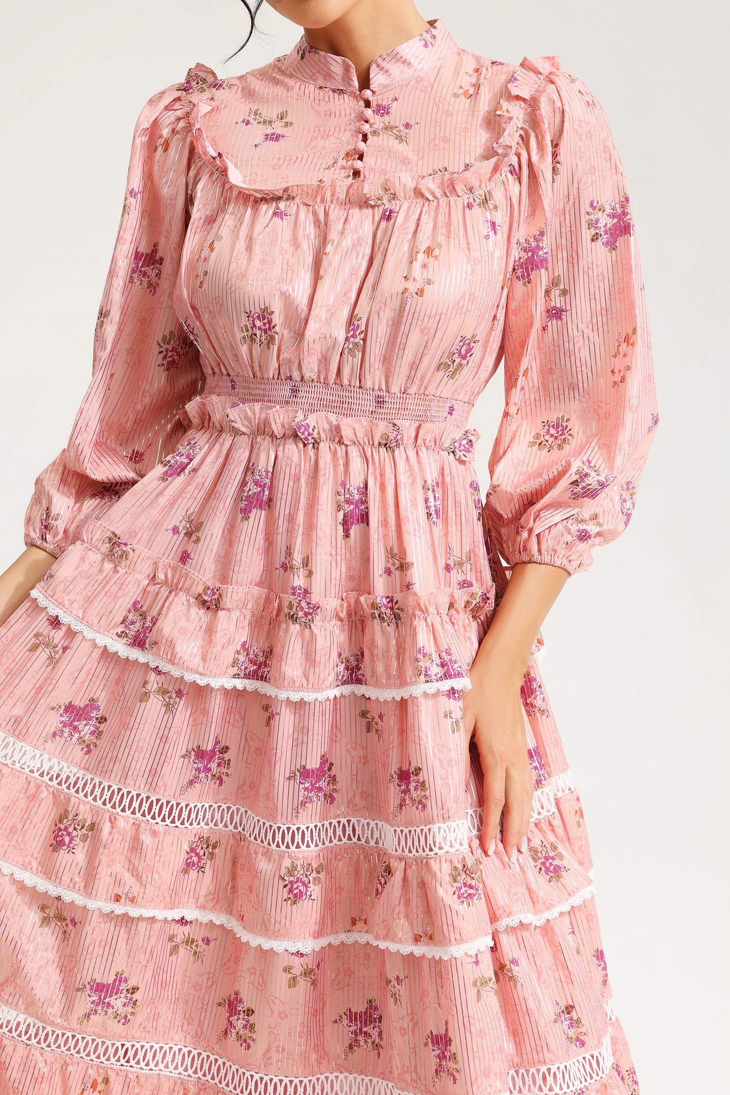 Classic Vintage Dress with a Flattering Fit