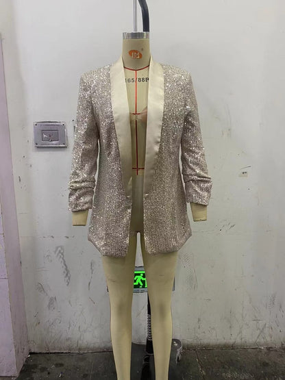 Classic Vintage Coat with a Flattering Fit