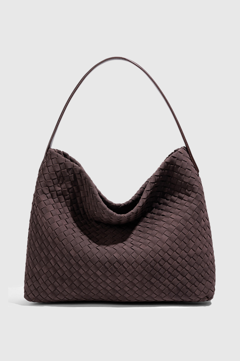 Polished Bag with an Effortless Classic Look