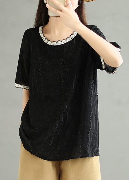 Well Tailored Top with a Graceful Silhouette