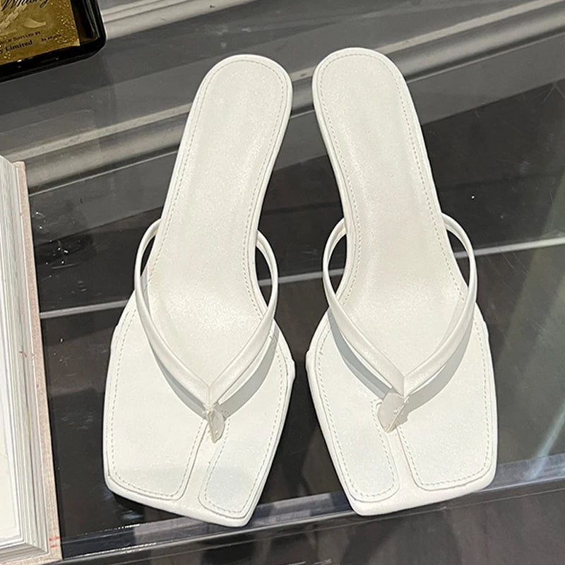 Well Tailored Heels with a Graceful Silhouette