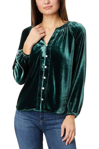 A Vintage Style Shirt with Delicate Timeless Details