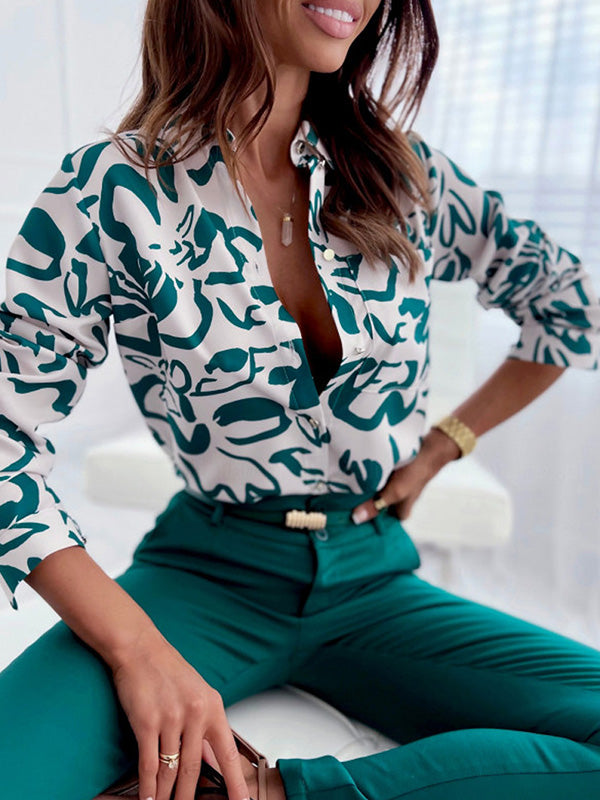 Classic Vintage Blouse with a Flattering Fit