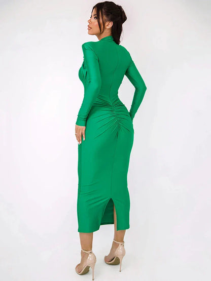 Beautifully Crafted Dress in a Classic Style