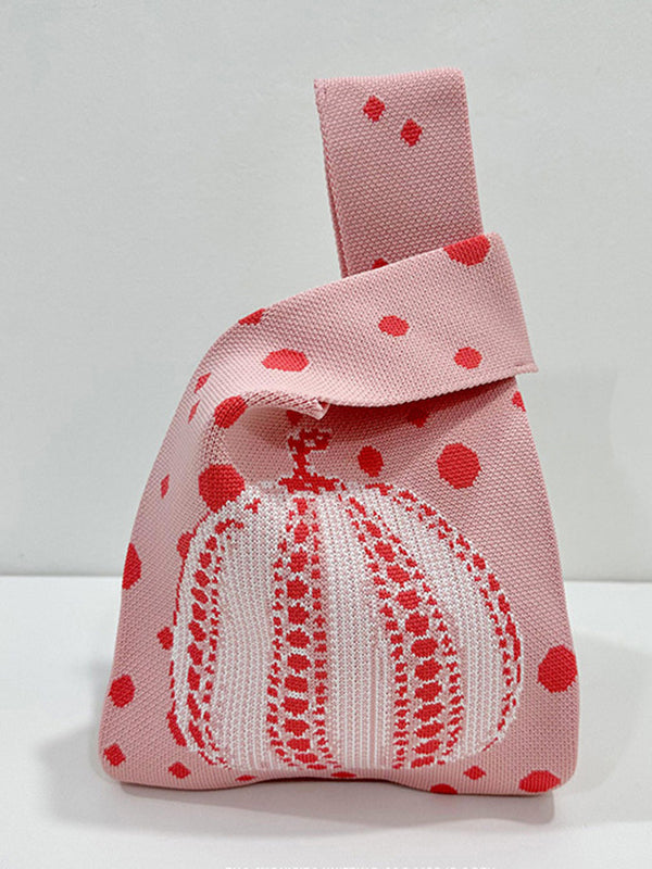Gracefully Styled Bag for Any Occasion