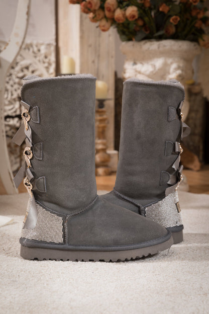 Polished Boots with an Effortless Classic Look