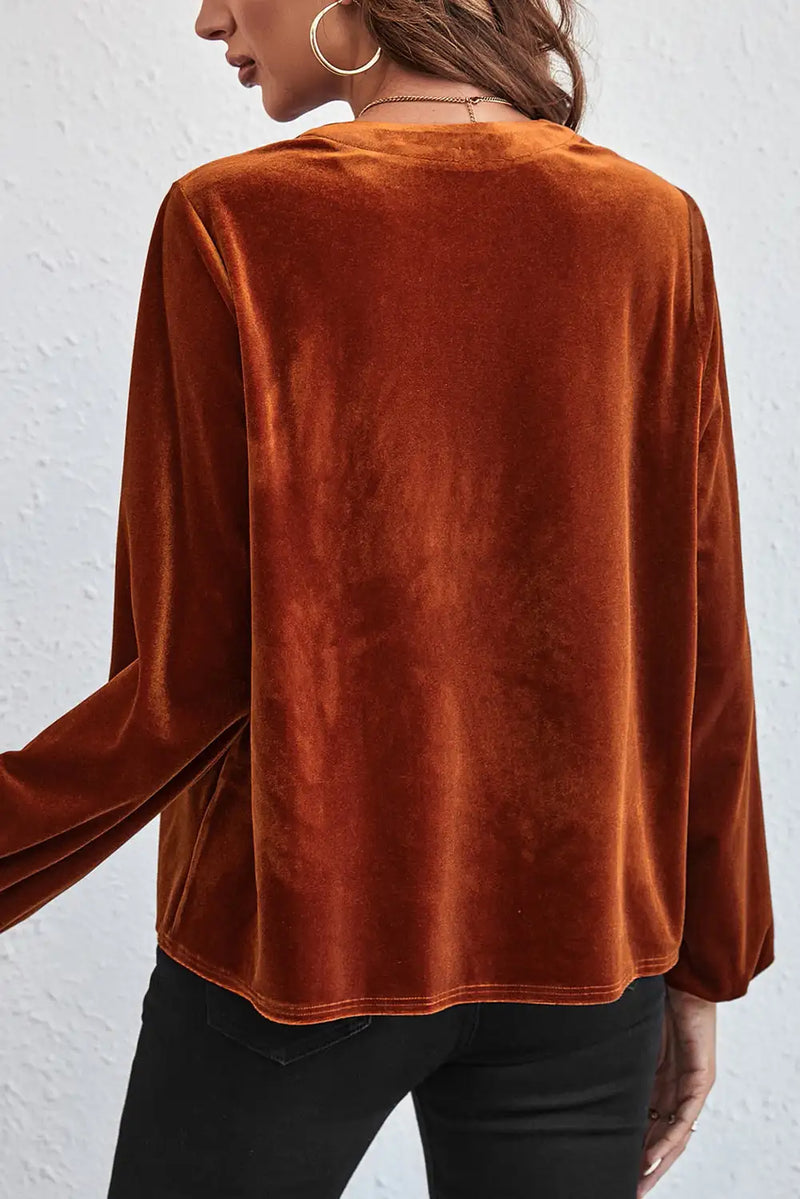 Classic Vintage Top with a Flattering Fit