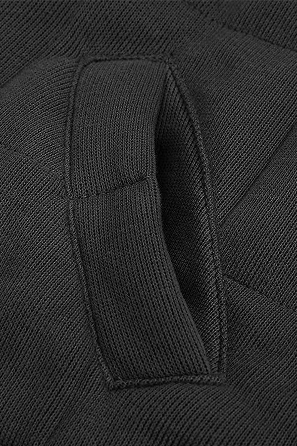 Effortlessly Elegant Garment with a Timeless Design