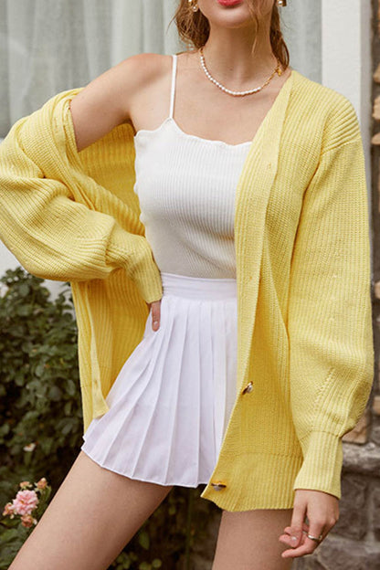 Elegantly Styled Cardigan for Everyday Wear