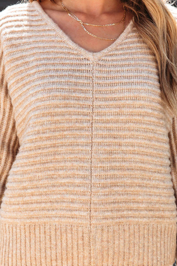 Effortlessly Elegant Sweater with a Timeless Design