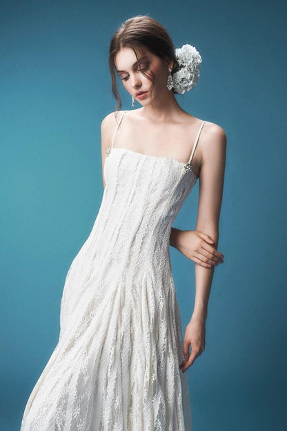 Beautifully Crafted Dress in a Classic Style