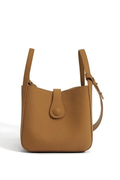 Gracefully Styled Bag for Any Occasion