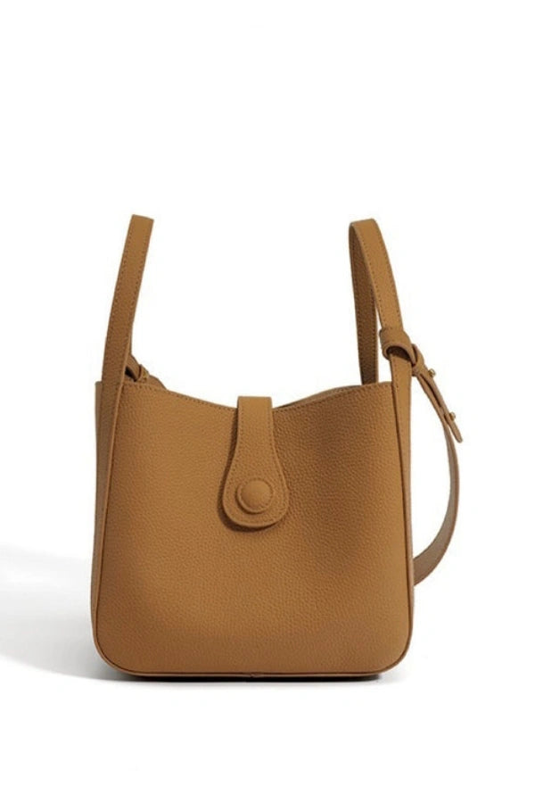Gracefully Styled Bag for Any Occasion