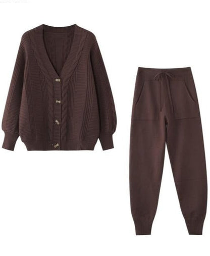 Beautifully Finished Cardigan in a Timeless Design