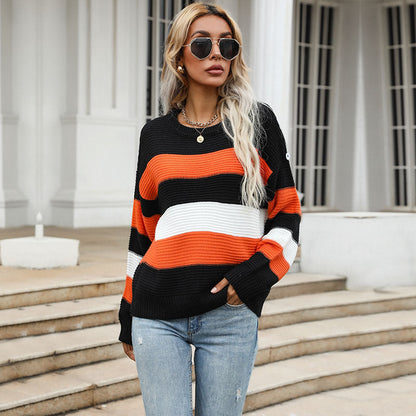 Well Tailored Sweater with a Graceful Silhouette