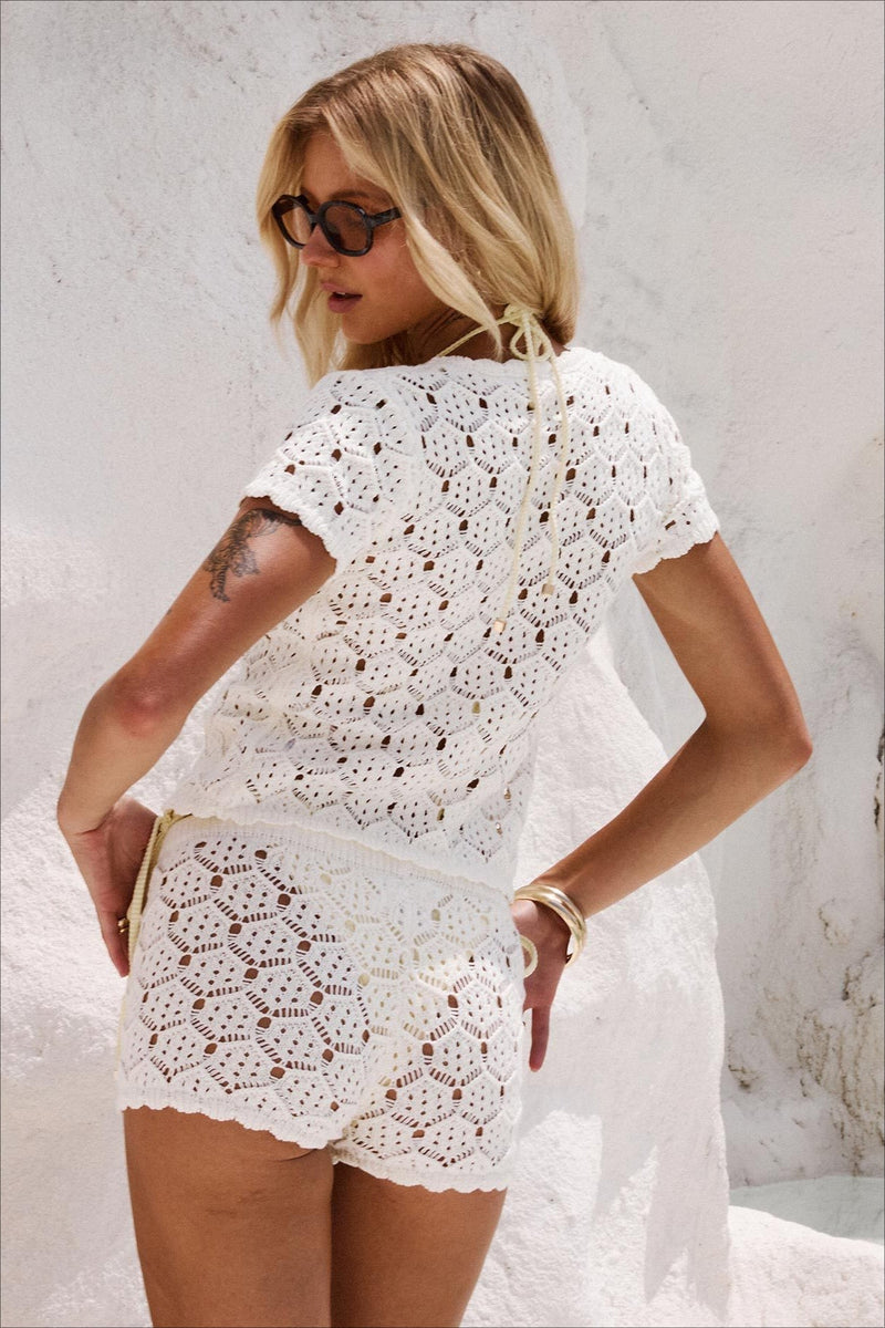 Polished Top with an Effortless Classic Look