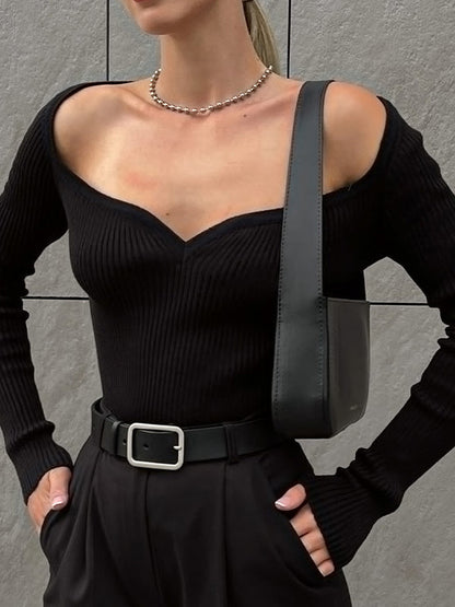 Classic Vintage Sweater with a Flattering Fit