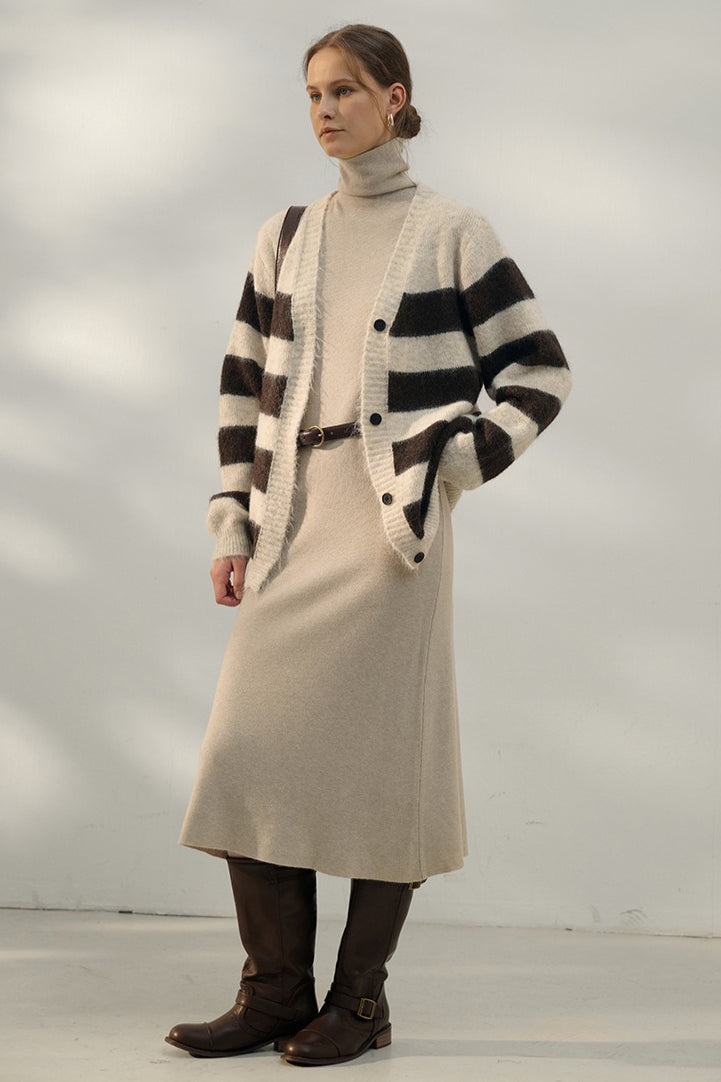 Classic Vintage Cardigan with a Flattering Fit