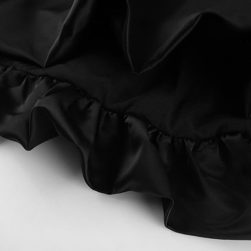 Sophisticated Garment with a Clean Classic Look