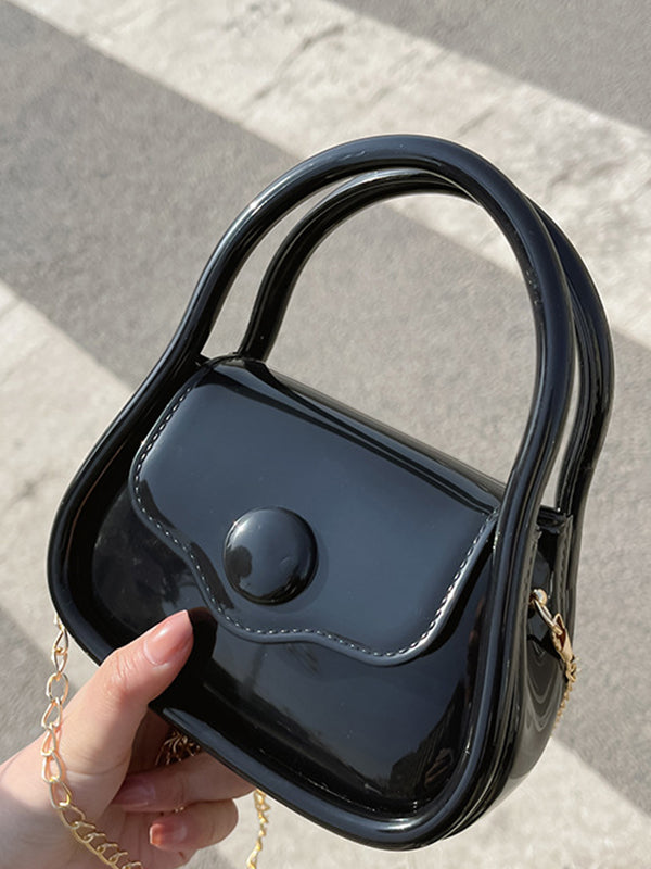 Effortlessly Elegant Bag with a Timeless Design