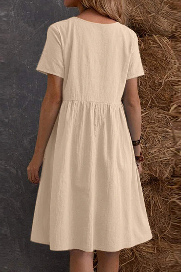 Classic Vintage Dress with a Flattering Fit