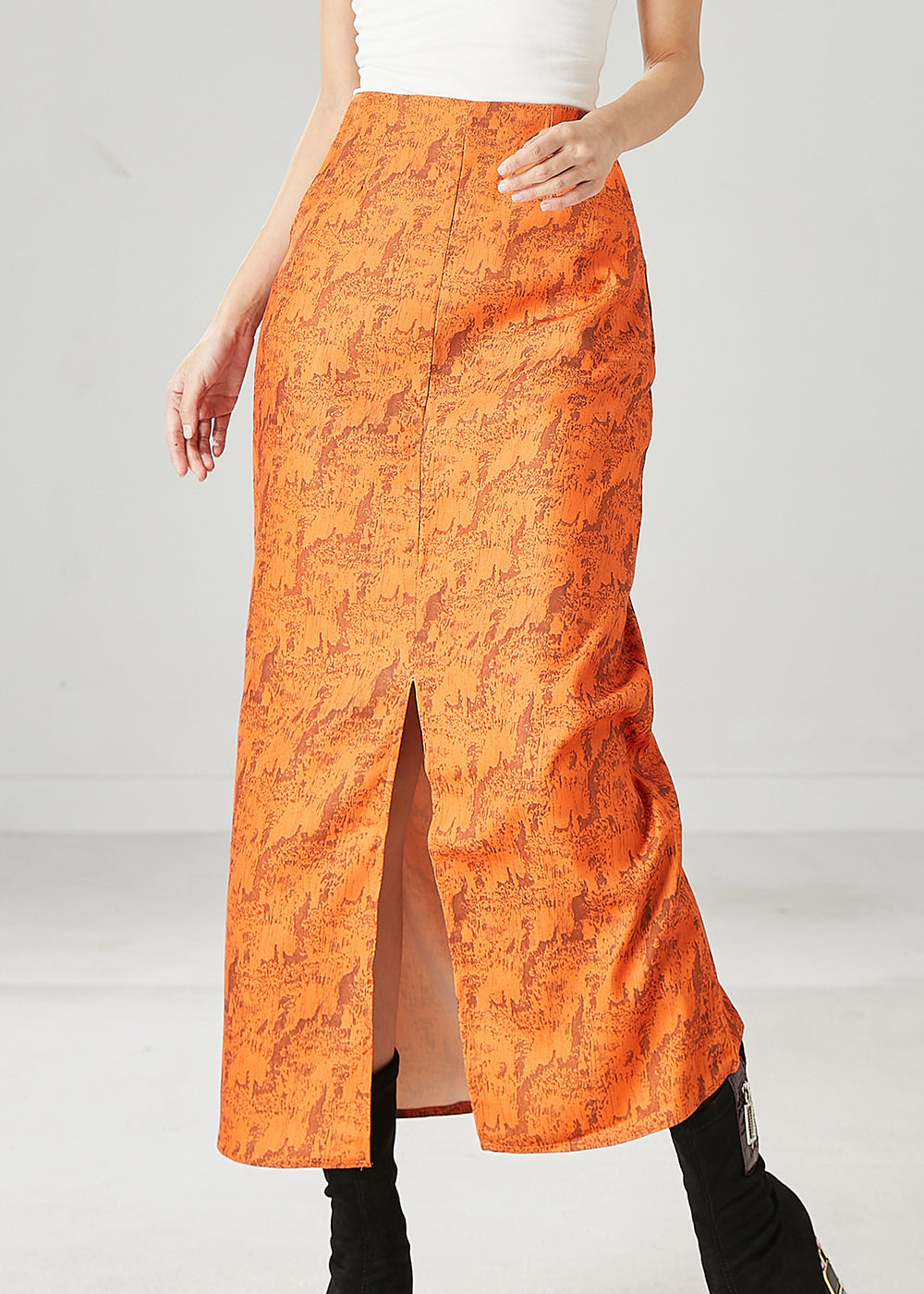 Sophisticated Garment with a Clean Classic Look