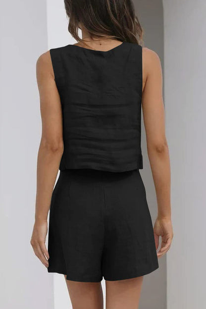 Gracefully Styled Garment for Any Occasion